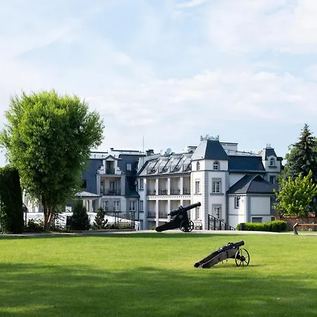 Kavalier Boutique 4* Lviv