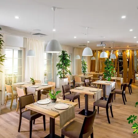 Kavalier Boutique 4* Lviv