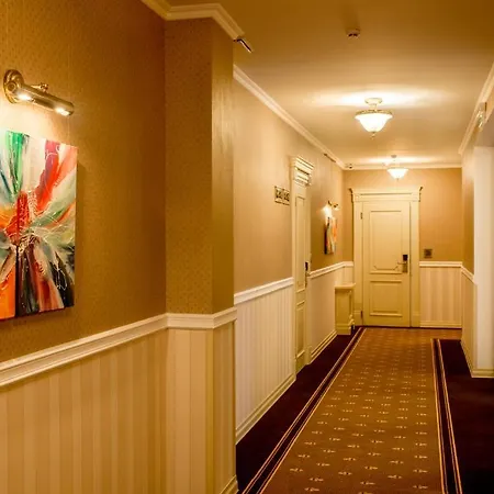 Kavalier Boutique 4* Lviv