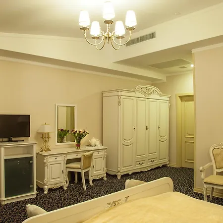 Kavalier Boutique 4* Lviv