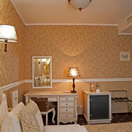 Kavalier Boutique Hotel 4*